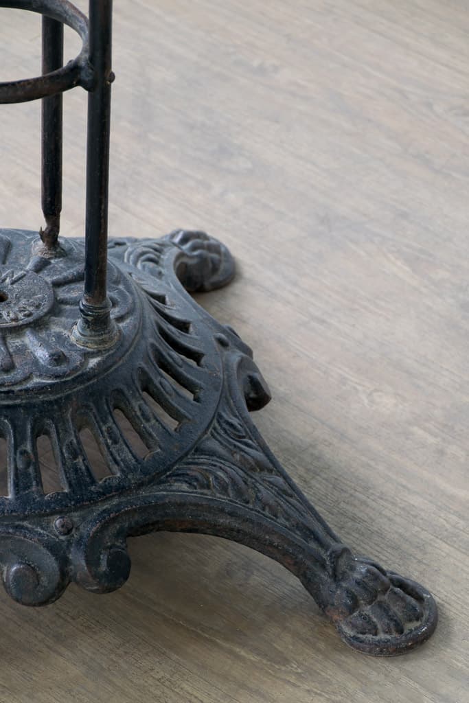 French Cast Iron Napoleon III Garden Gueridon Table - French antique dining tables 3