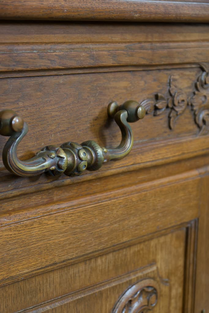 Mid 19th Century French Louis XV Carved Oak Buffet - French antique cabinets 5