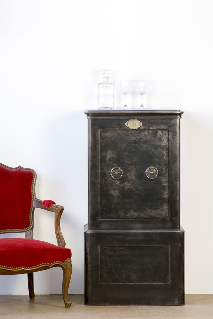 Early 20th Century French Cast Iron Safe - French antique antique safes 2
