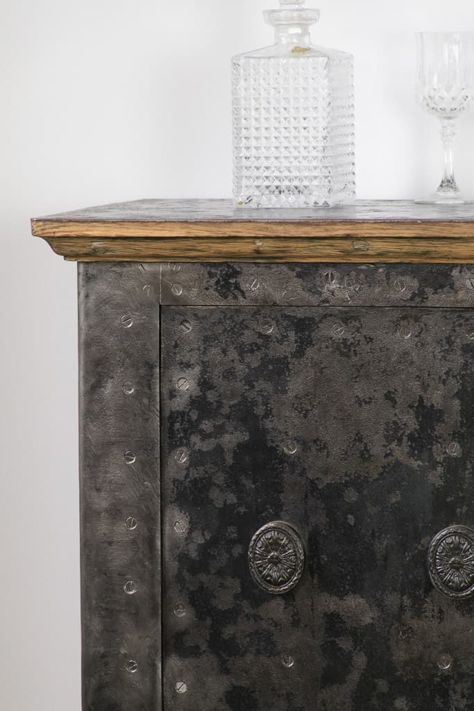 Large Metal and Wood Antique Safe Cabinet with Key - French antique 保險箱 3