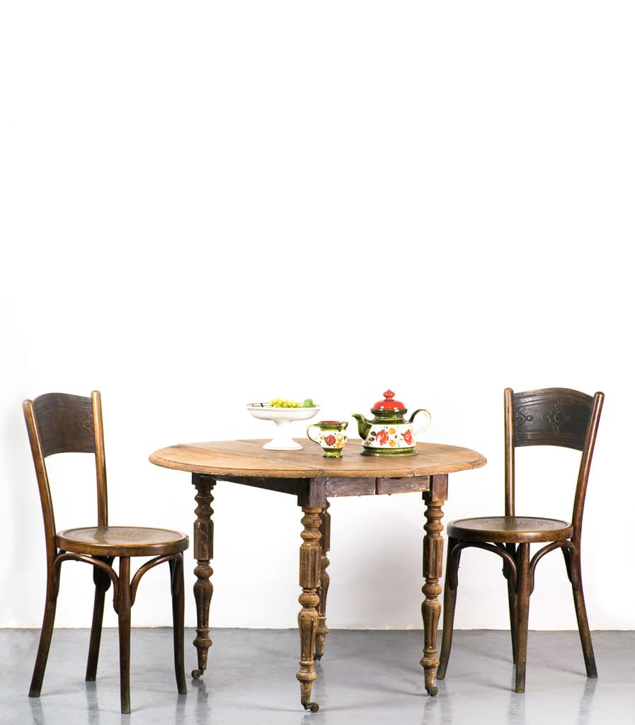 French Country Style Foldable Round Table - French antique 邊桌 3